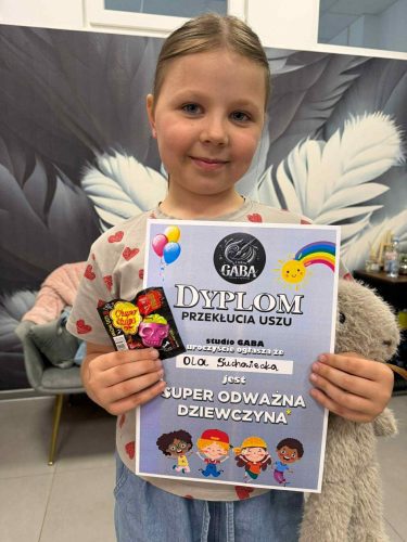 przekłuwanie uszu dzieci przasnysz